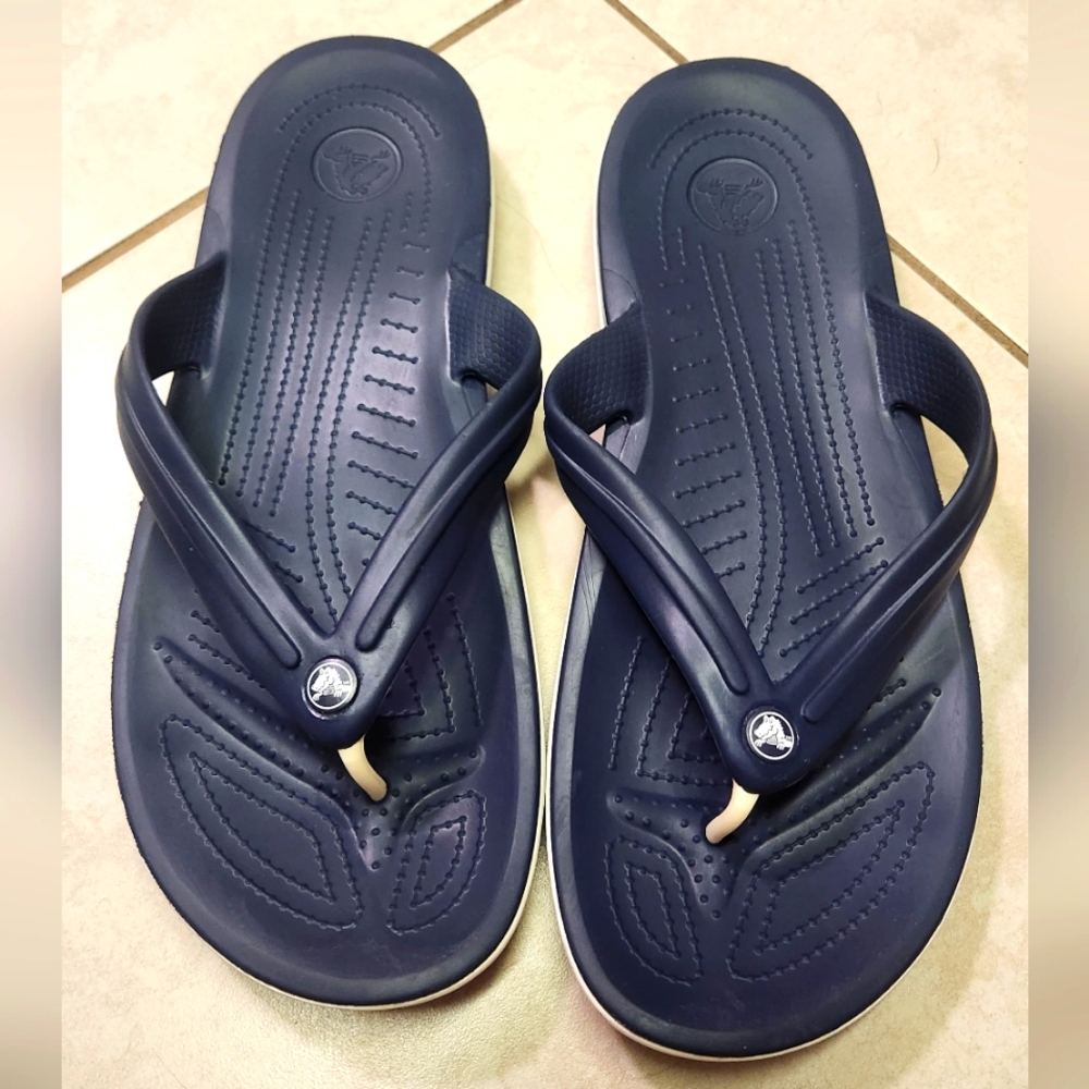 Crocs flip flops in men's size 12
